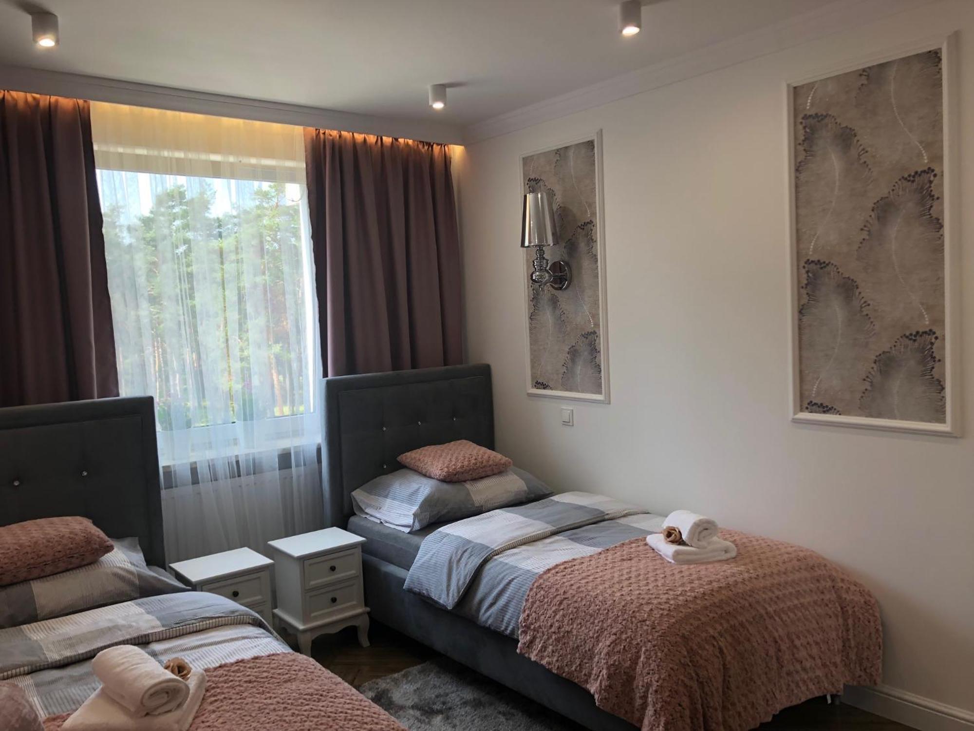 Family & Business Sauna Apartments No1 Lesny Nad Zalewem Cedzyna Unikat - 3 Bedroom With Private Sauna, Bath With Hydromassage, Terrace, Garage, Catering Options Кельце Екстер'єр фото
