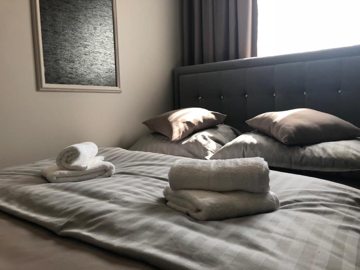 Family & Business Sauna Apartments No1 Lesny Nad Zalewem Cedzyna Unikat - 3 Bedroom With Private Sauna, Bath With Hydromassage, Terrace, Garage, Catering Options Кельце Екстер'єр фото